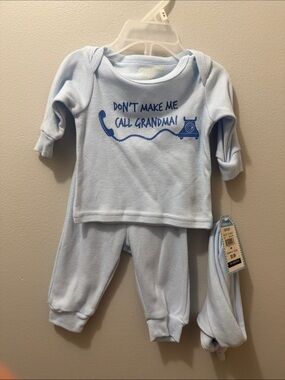 ellemenno Light Blue 'Don't Make Me Call Grandma' Pajama Set